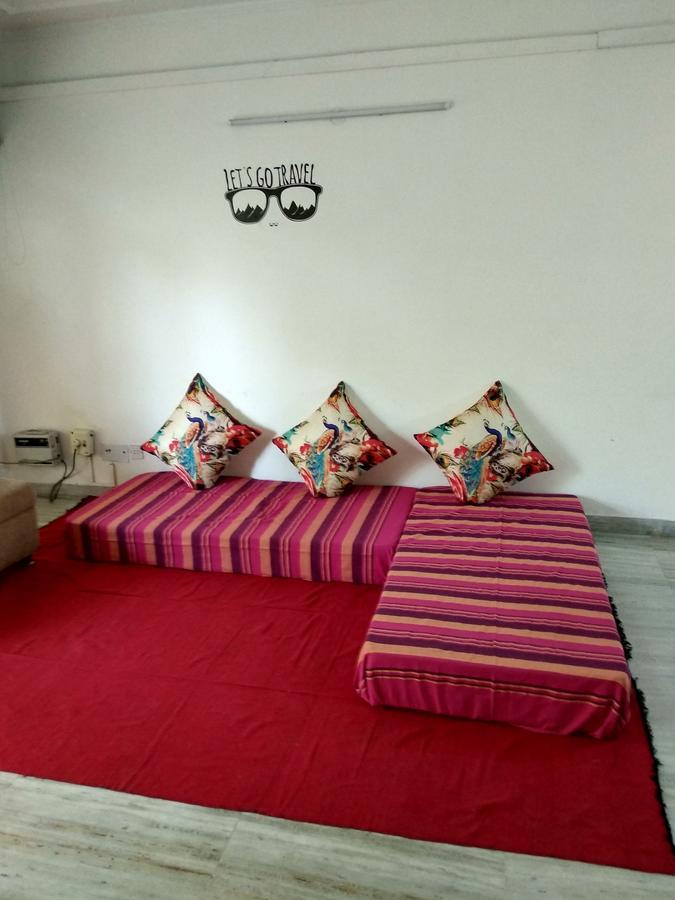 The Mystic Soul Hostel New Delhi Bagian luar foto